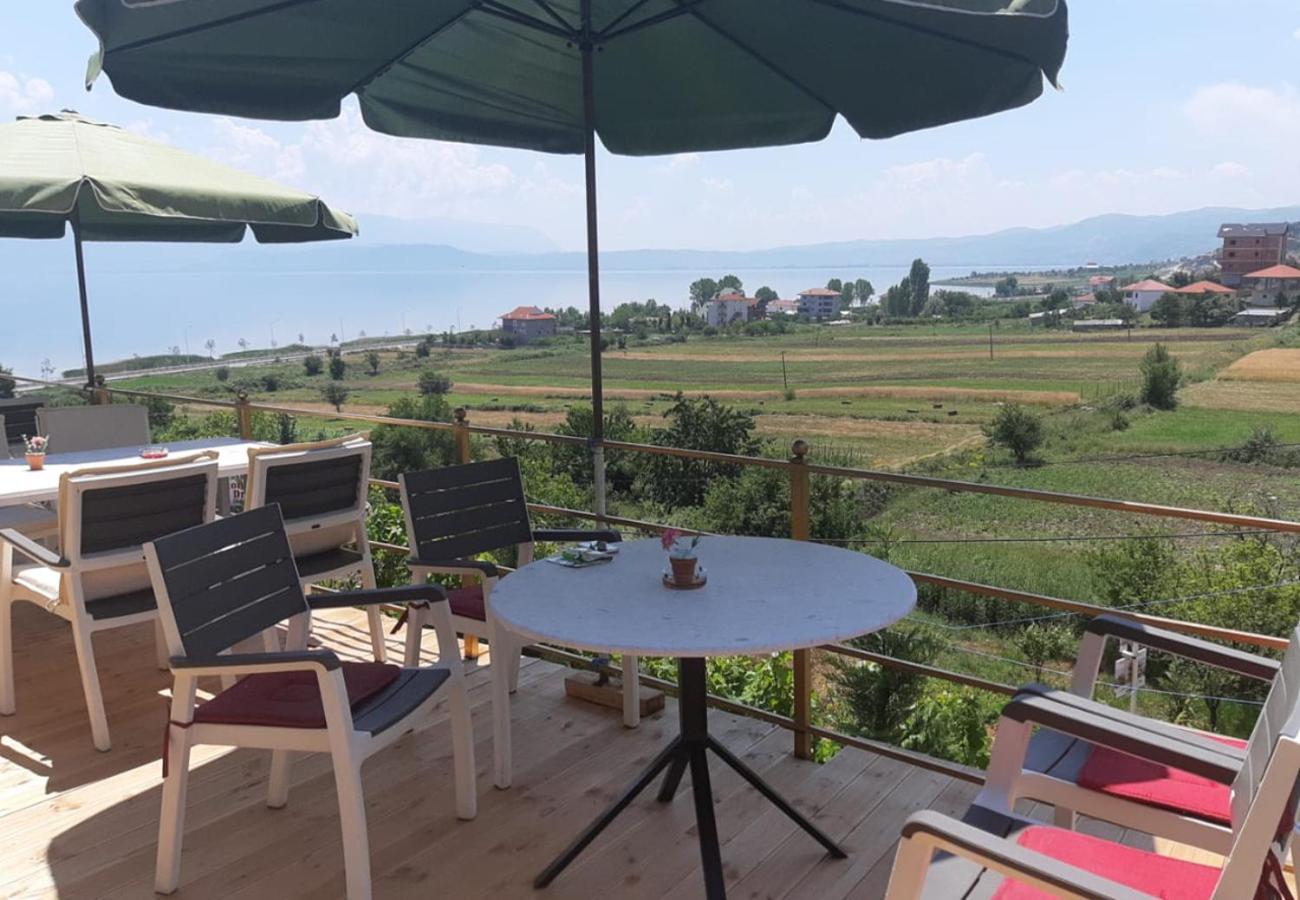 Hotel Villa Stone Dream Bar Restaurant Udenisht ภายนอก รูปภาพ