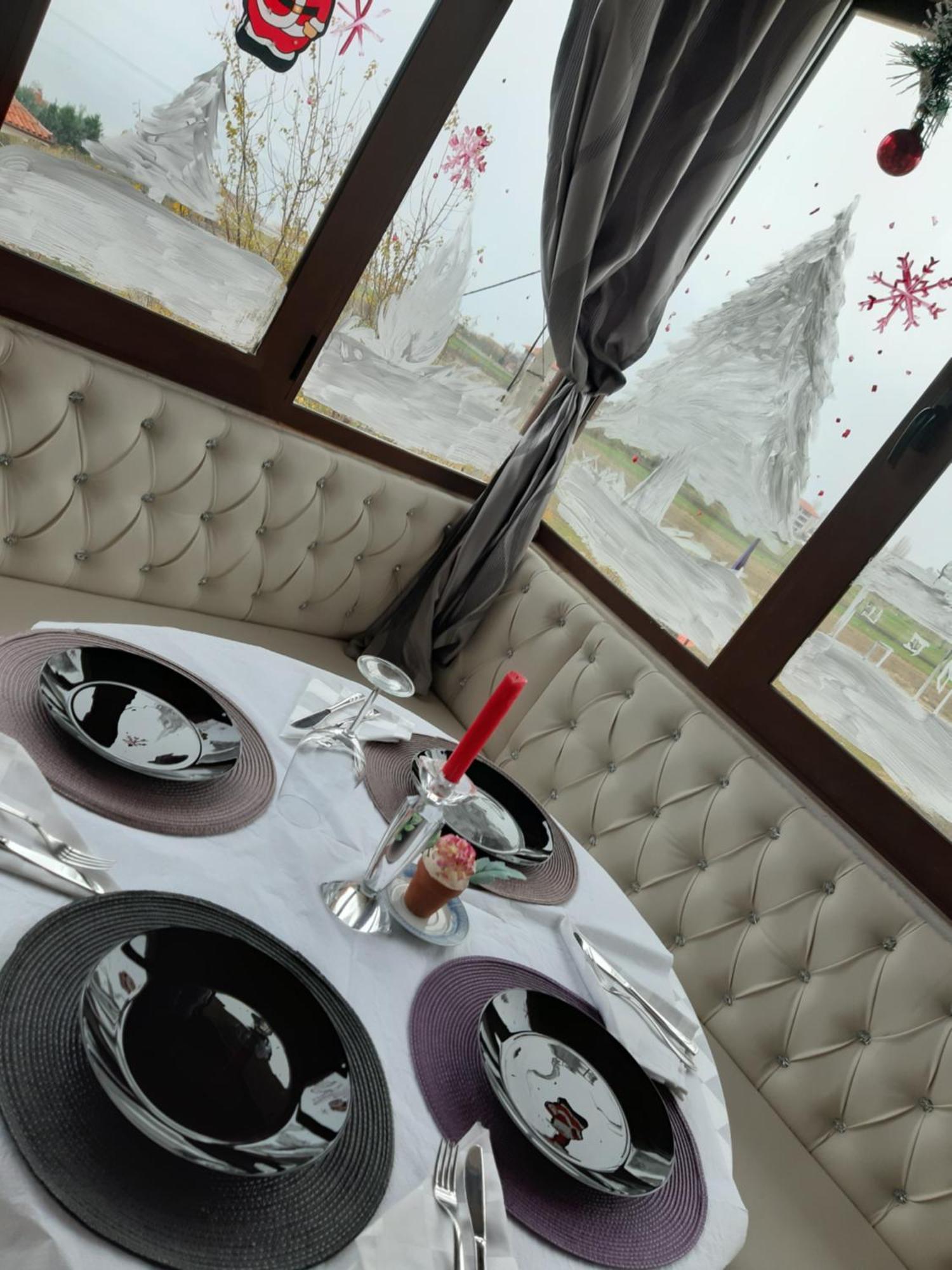 Hotel Villa Stone Dream Bar Restaurant Udenisht ภายนอก รูปภาพ